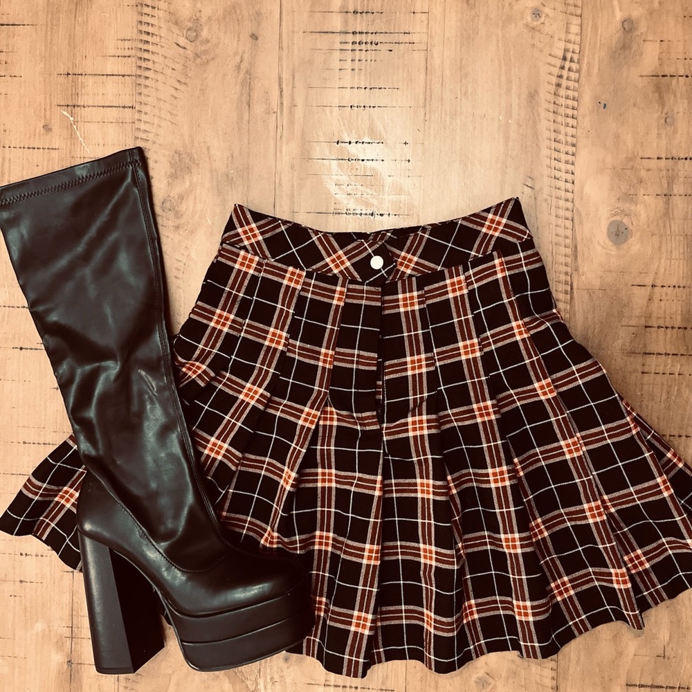 Wet Seal Black and Orange Plaid Skater Skirt